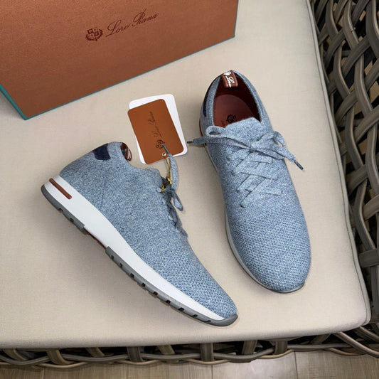 LP Sneakers