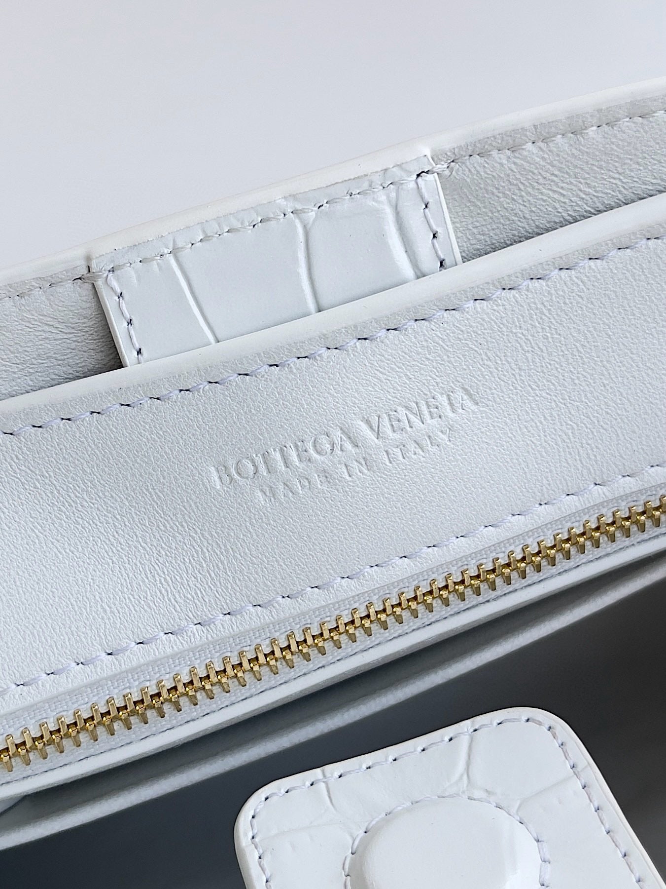 BV Andiamo Mini Crossbody Bag