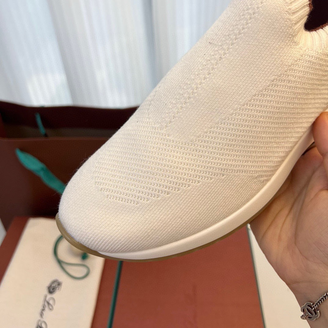 LP Sneakers
