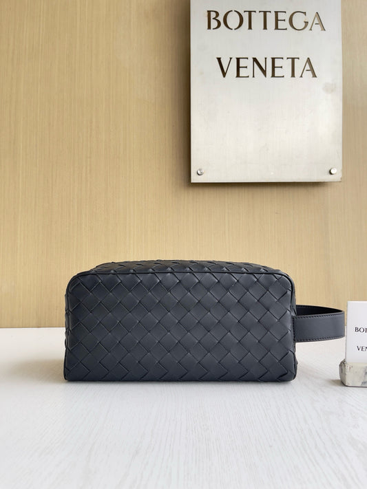 Bottega Veneta Messenger Bag