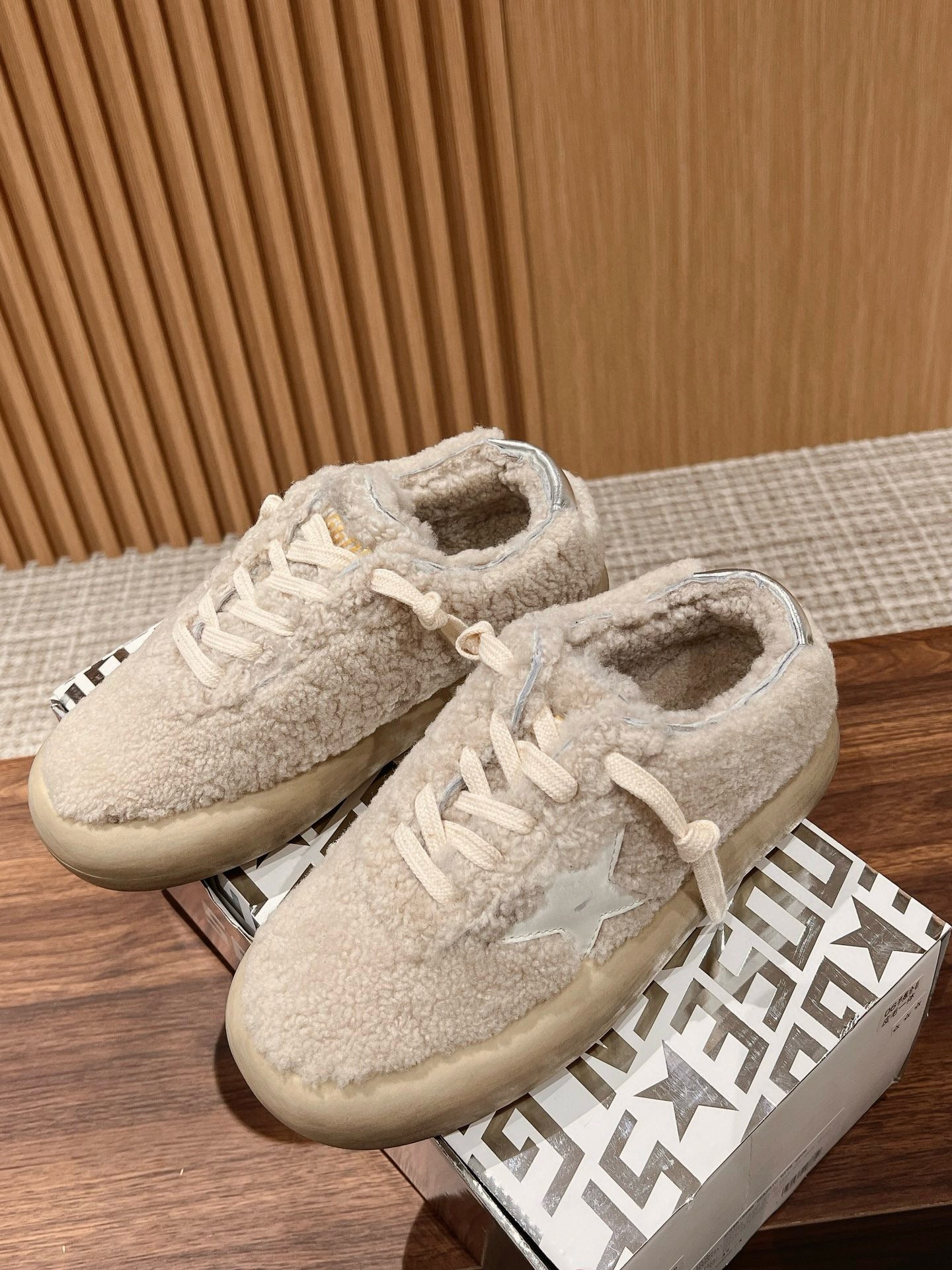 Golden Goose Sneaker