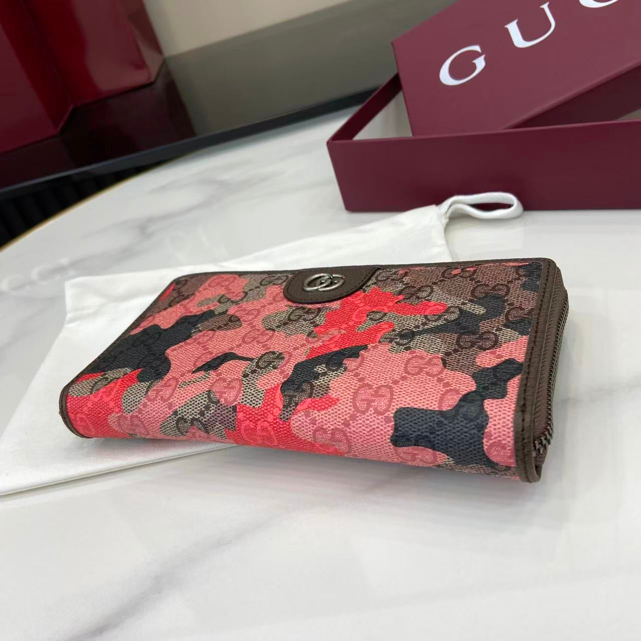 Gucci Long Zipped Wallet