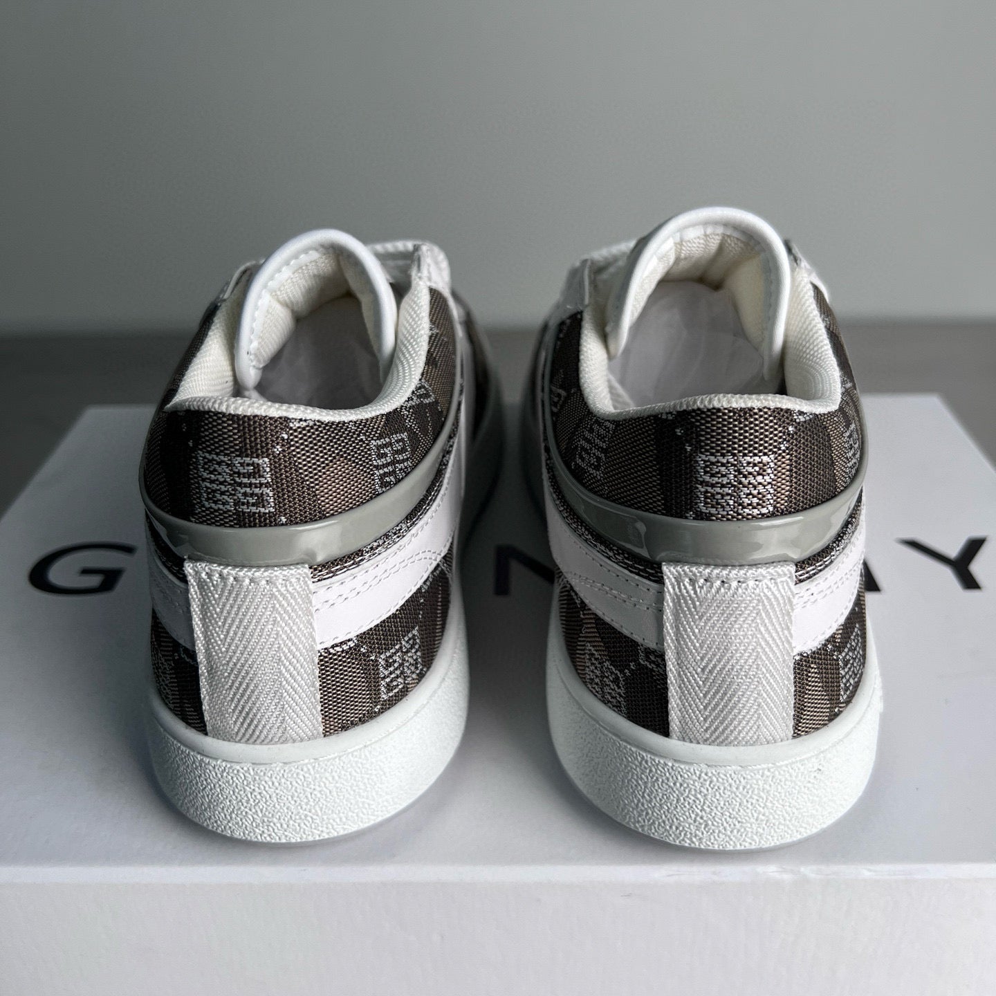 Givenchy Sneakers