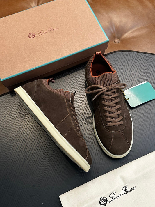 LP Sneakers