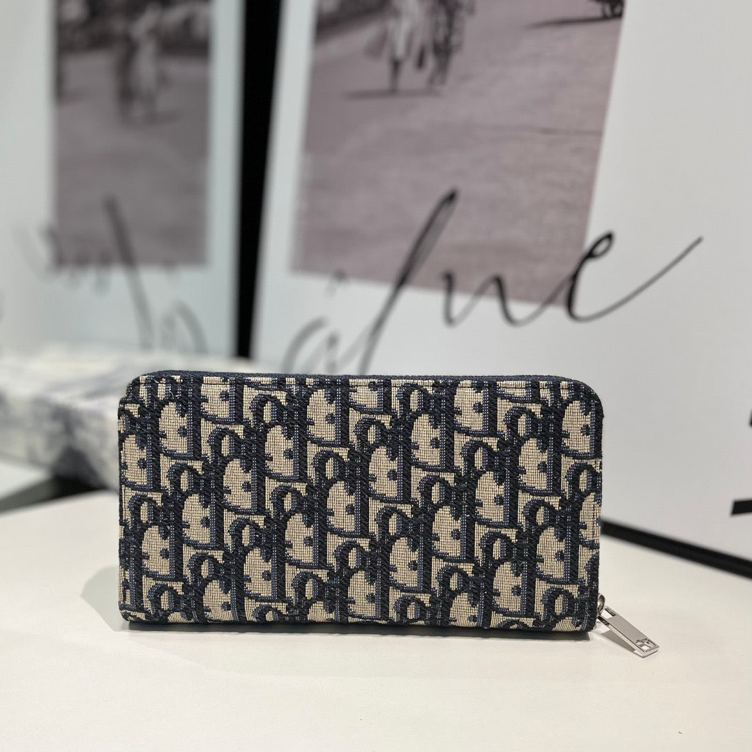 Dior Wallet