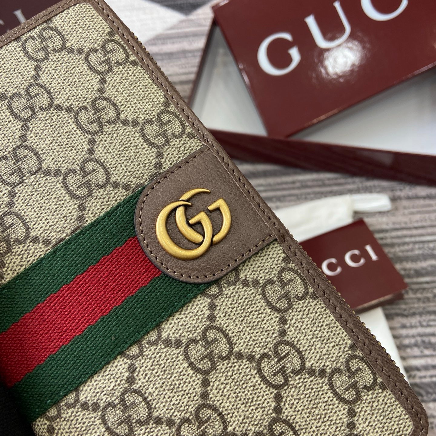Gucci Long Zipped Wallet