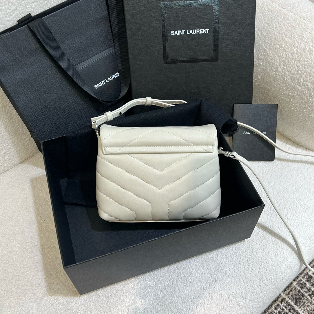 YSL Loulou Shoulder Bag 20x14x7.5