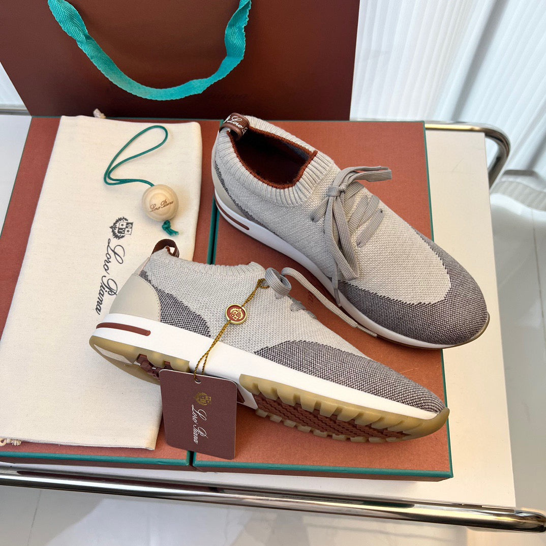 LP Sneakers
