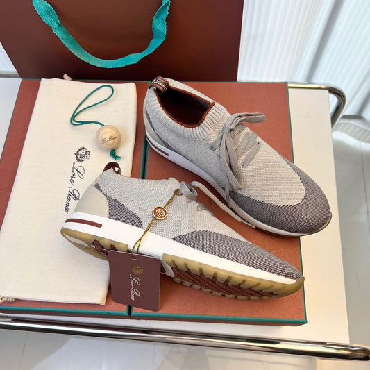 LP Sneakers