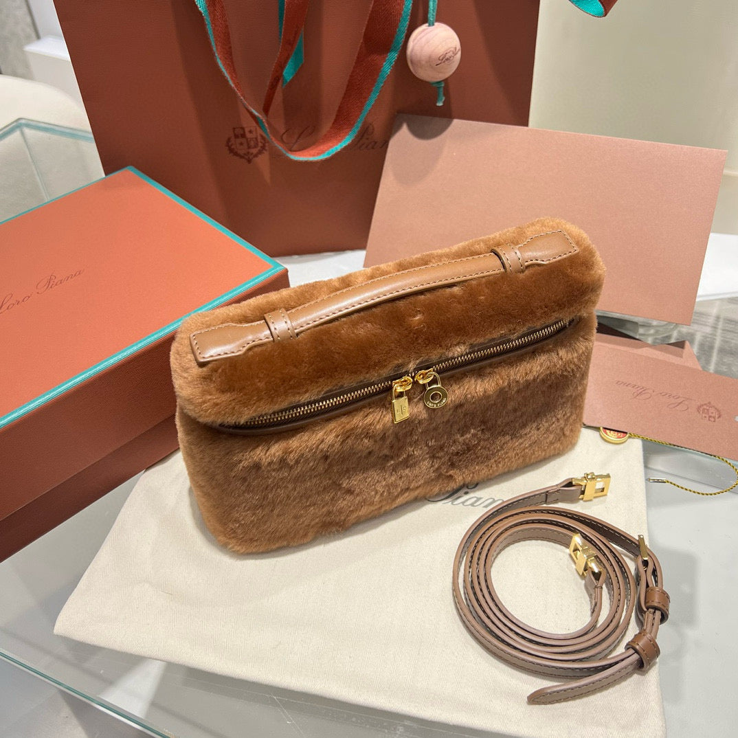 Loro Piana 19 Case Bag