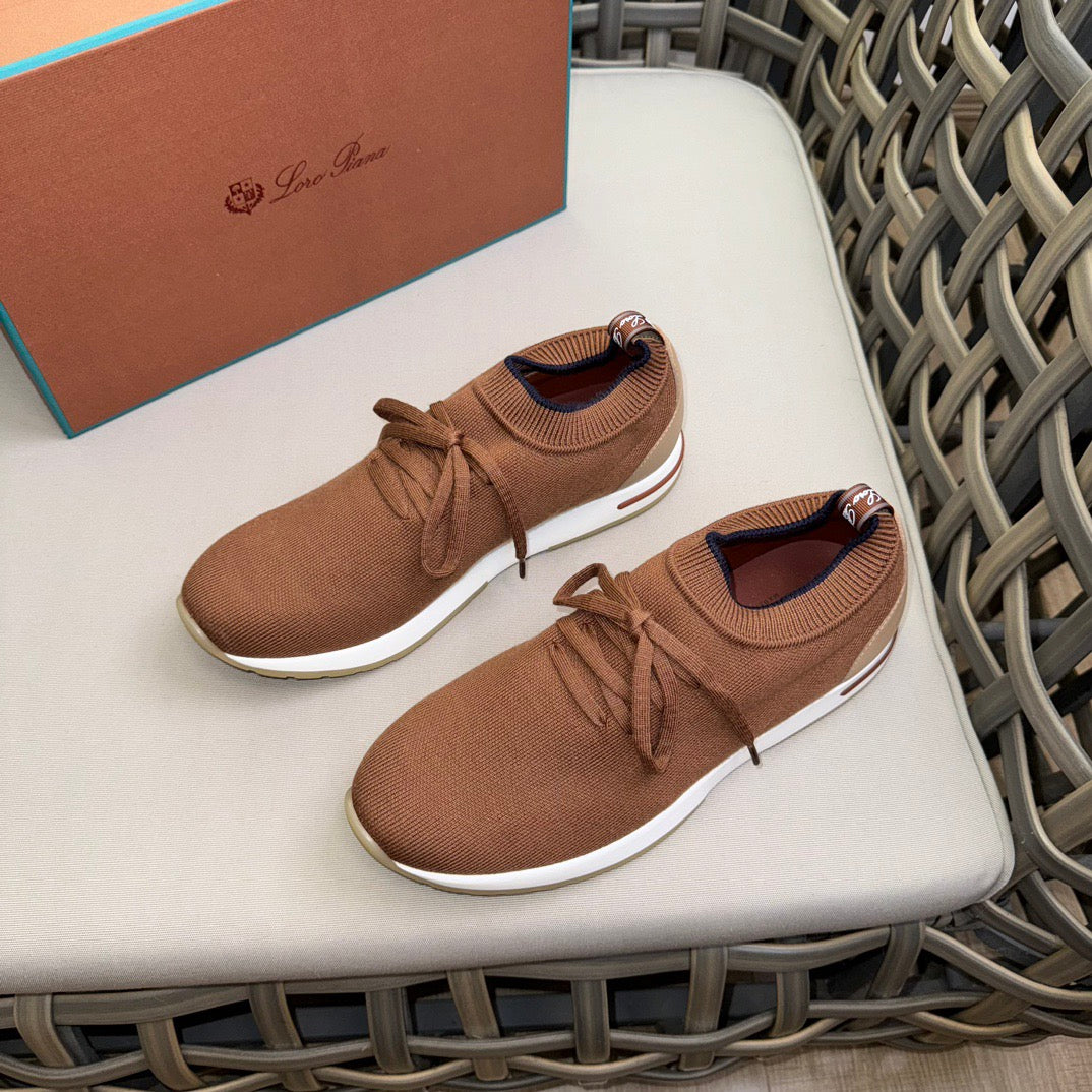 LP Sneakers