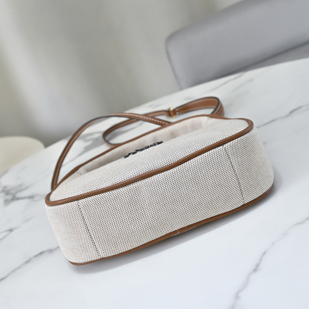 Miu Miu Wander Bag