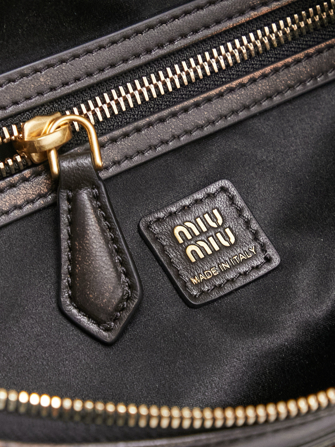 Miu Miu Handbag 38x14x20cm
