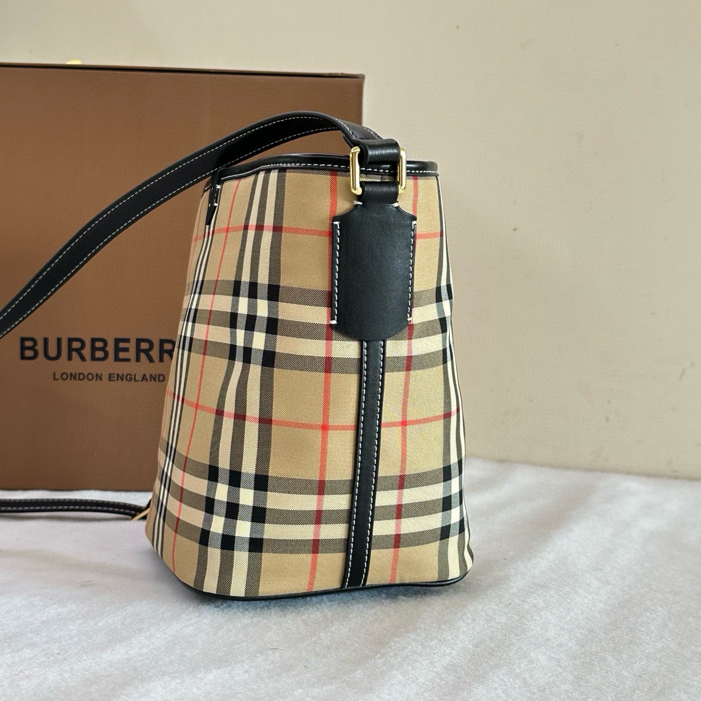BBR Ashby Check Bucket Bag