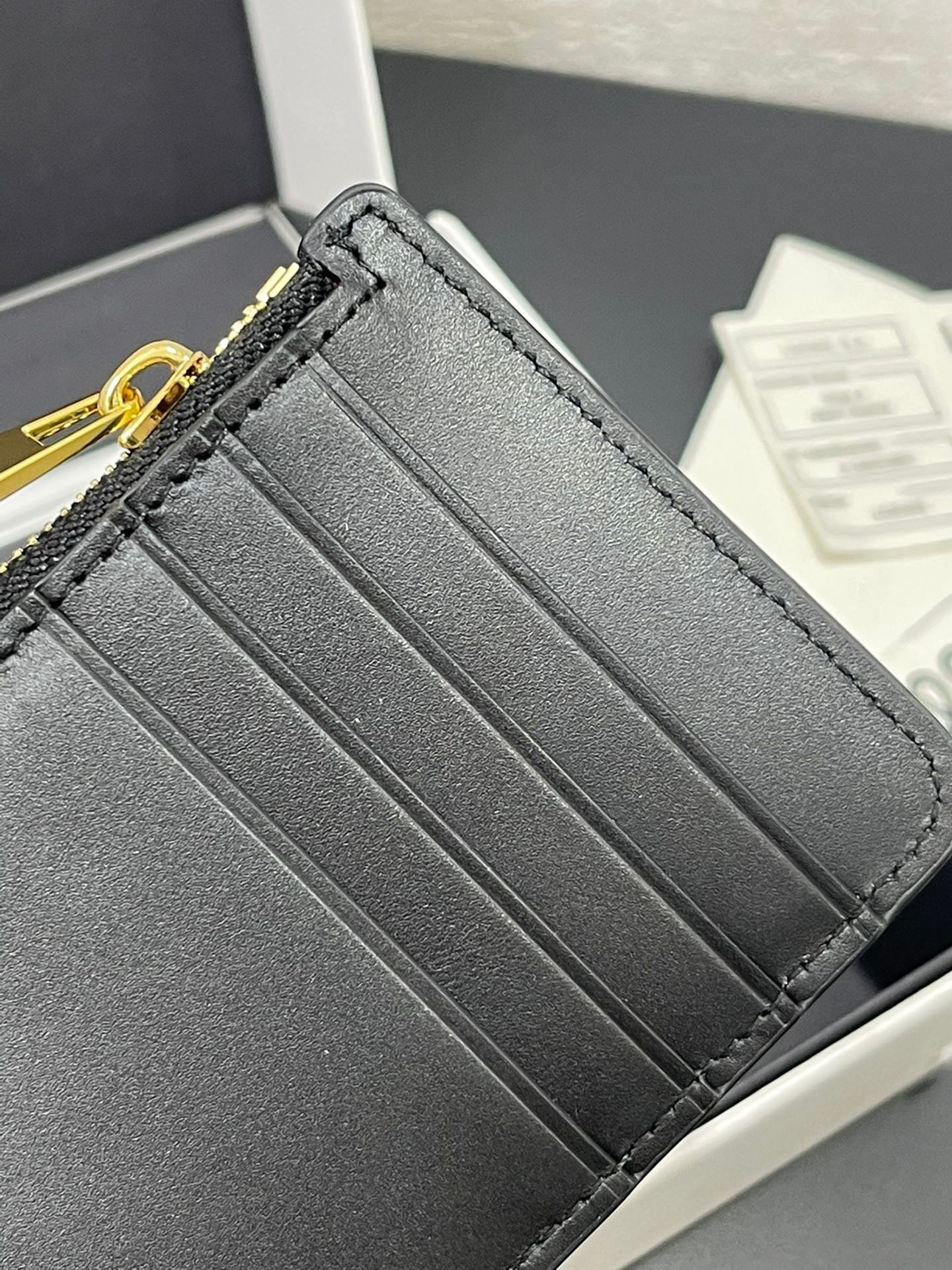 Loewe Wallet