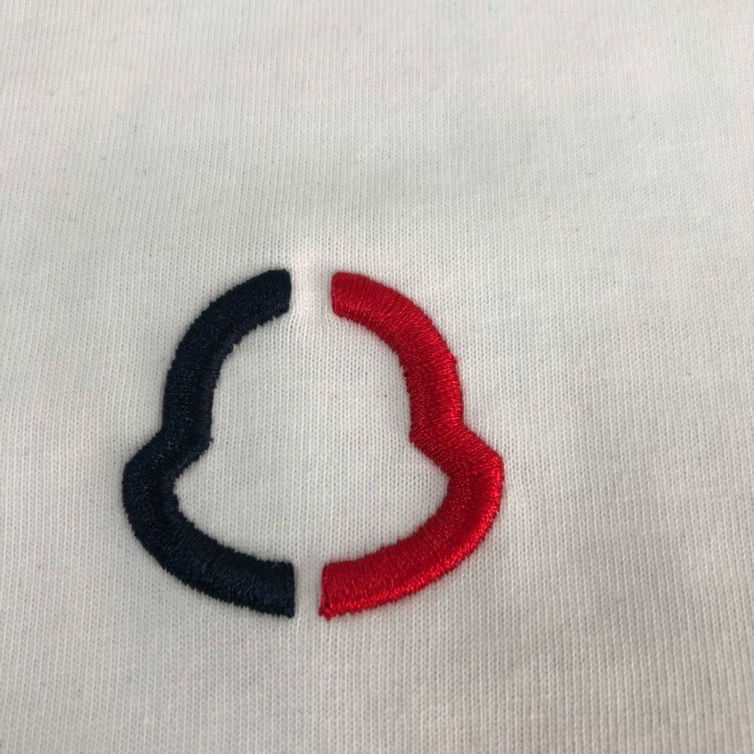 Moncler T-shirt