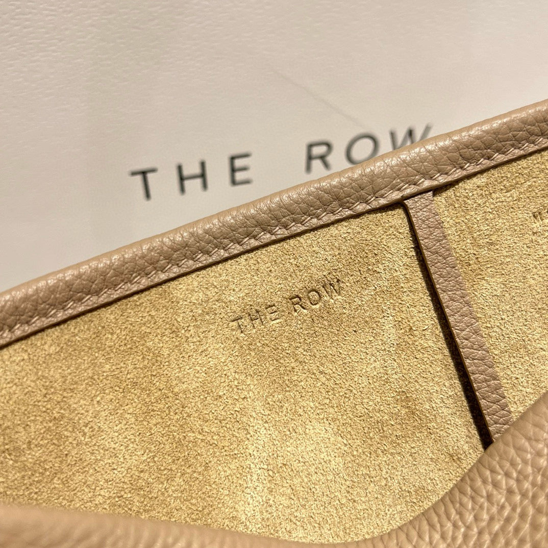 The Row Bucket Bag(24CM*22CM*11CM)