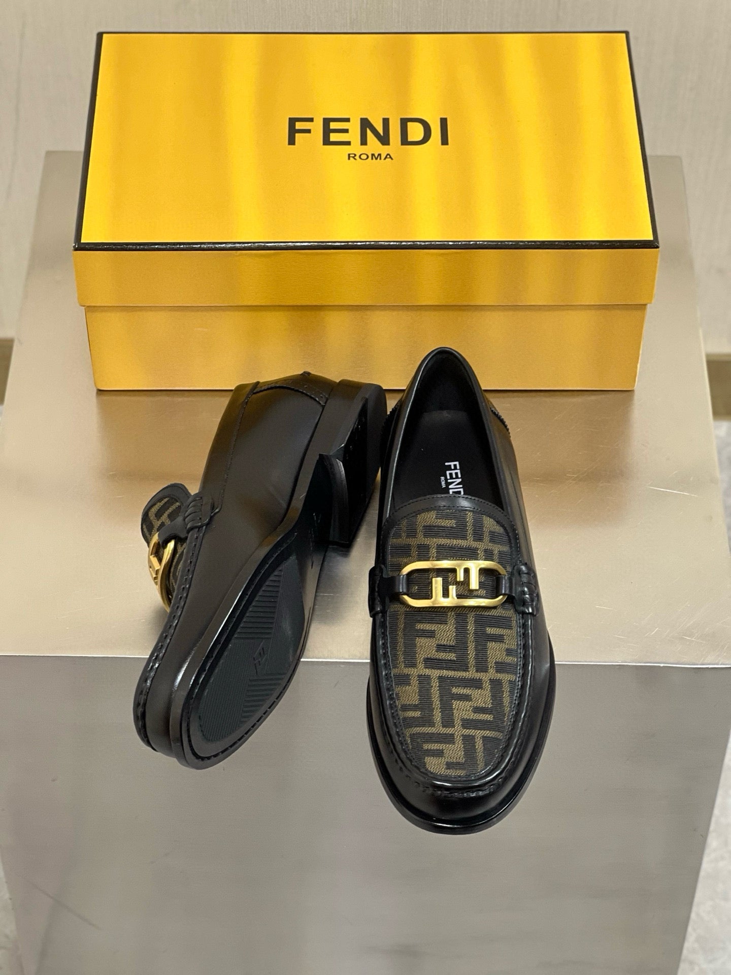 Fendi Loafer