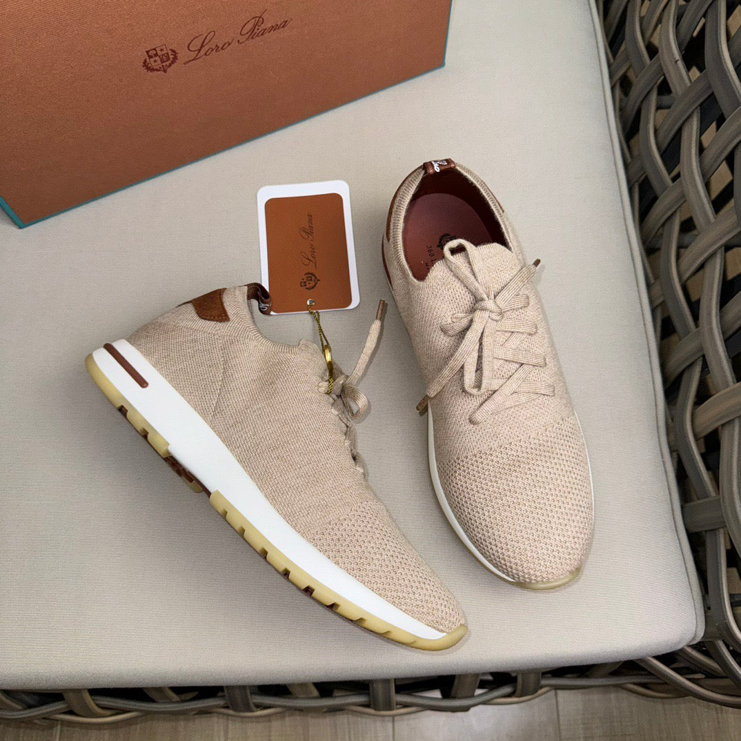 LP Sneakers