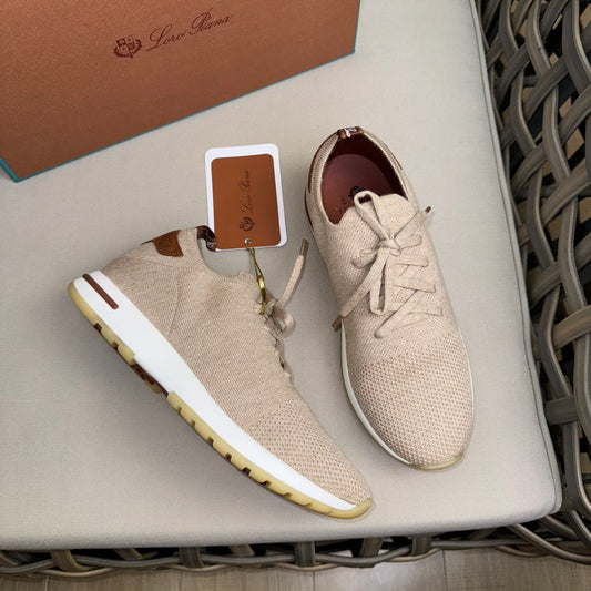 LP Sneakers