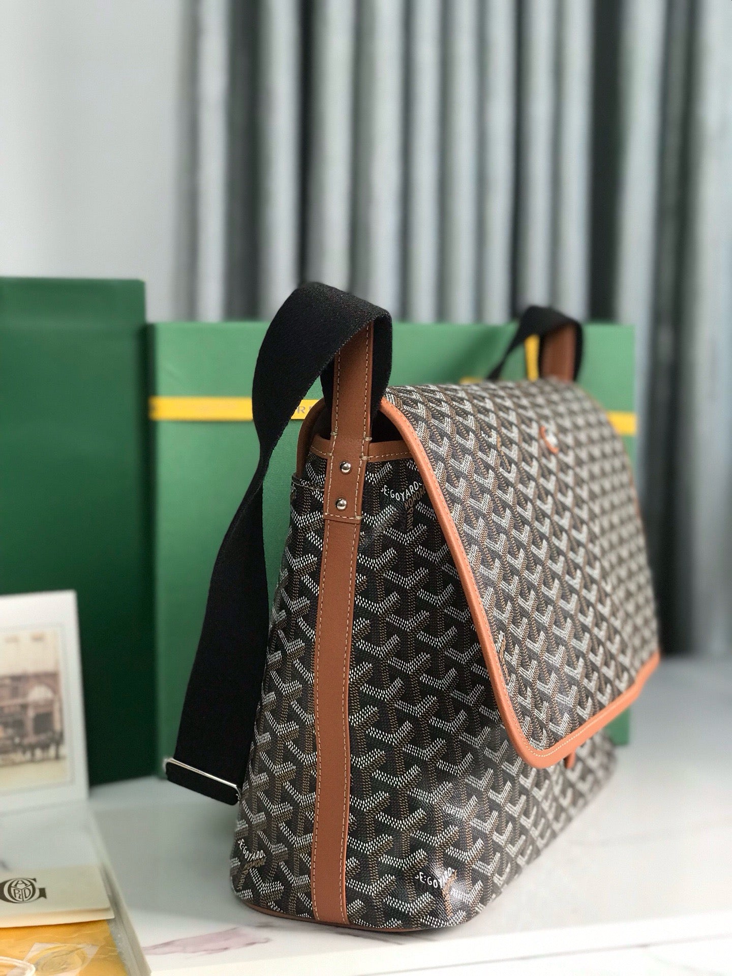 Goyard Messenger Bag 35x26x7.5cm