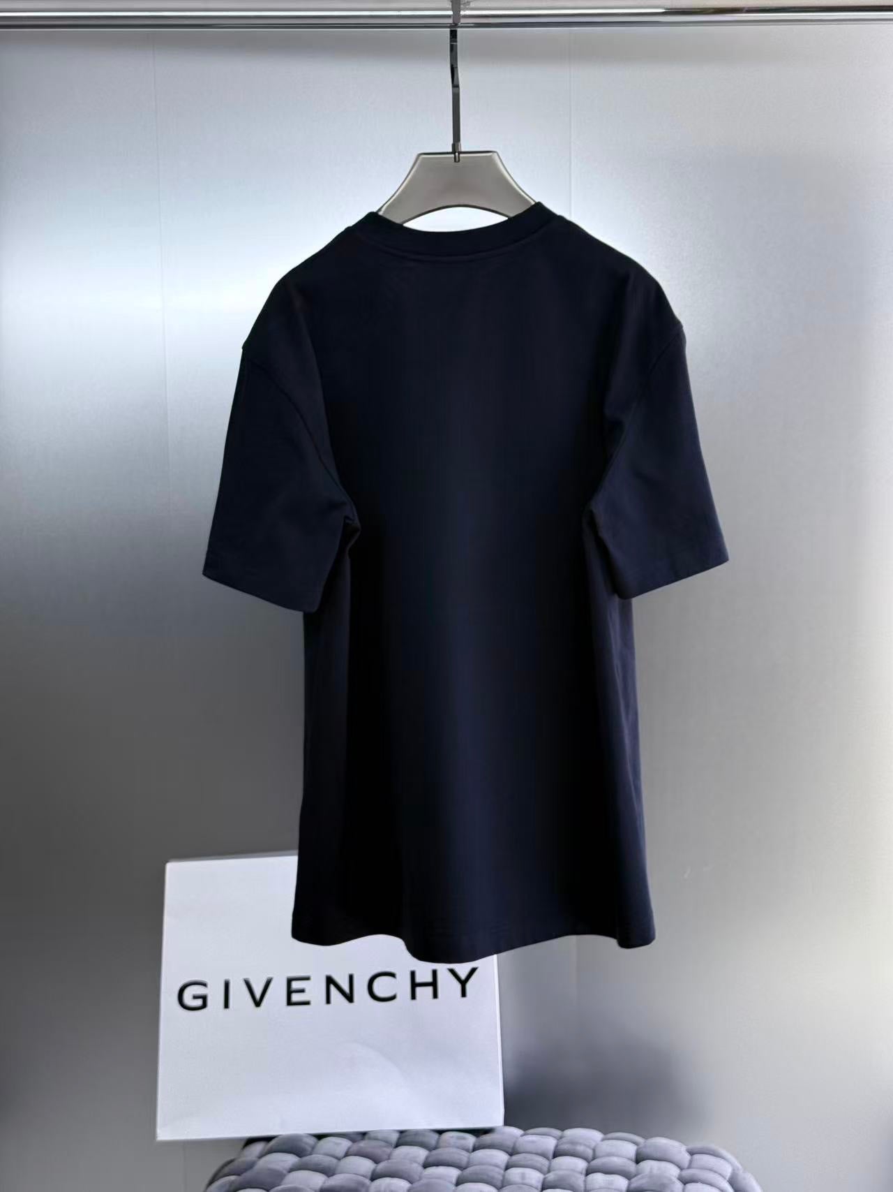Givenchy T-Shirt