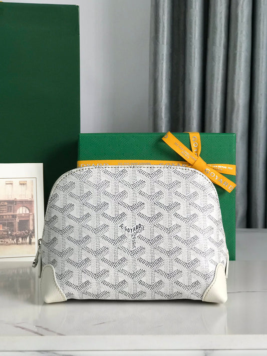 Goyard Pouch
