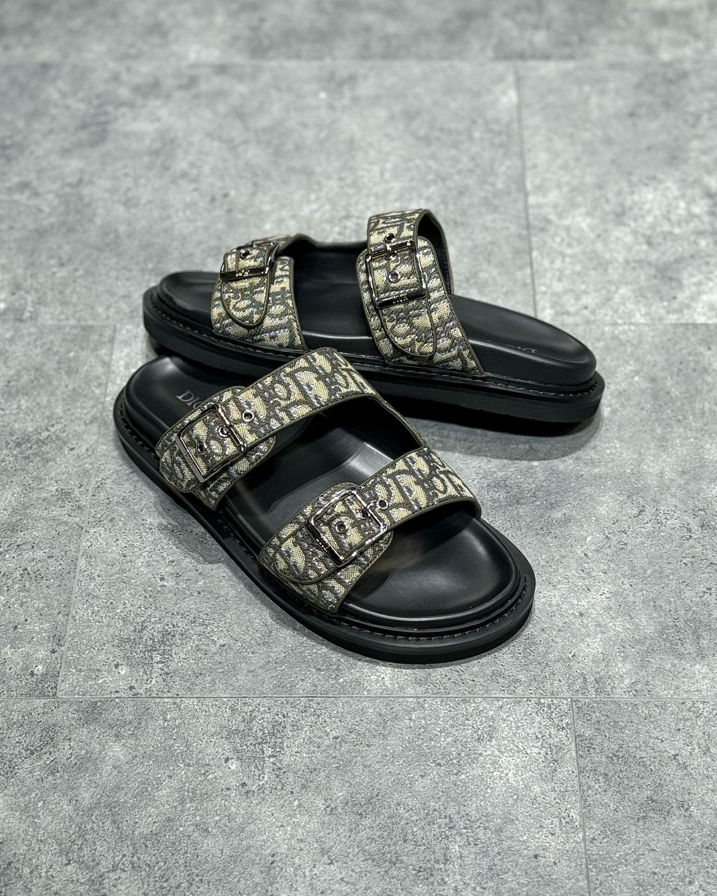 CD SANDALS