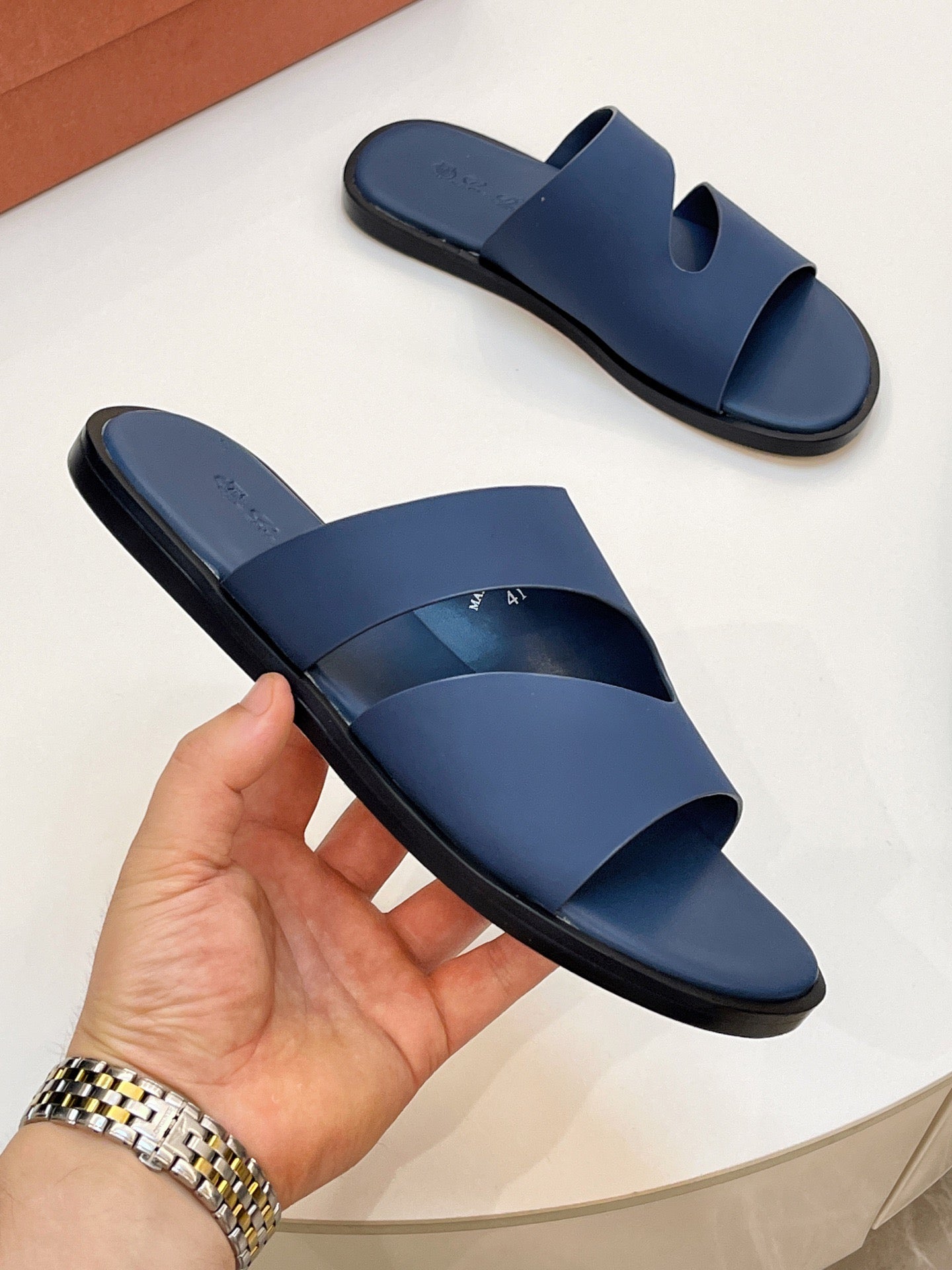 LP Sandals