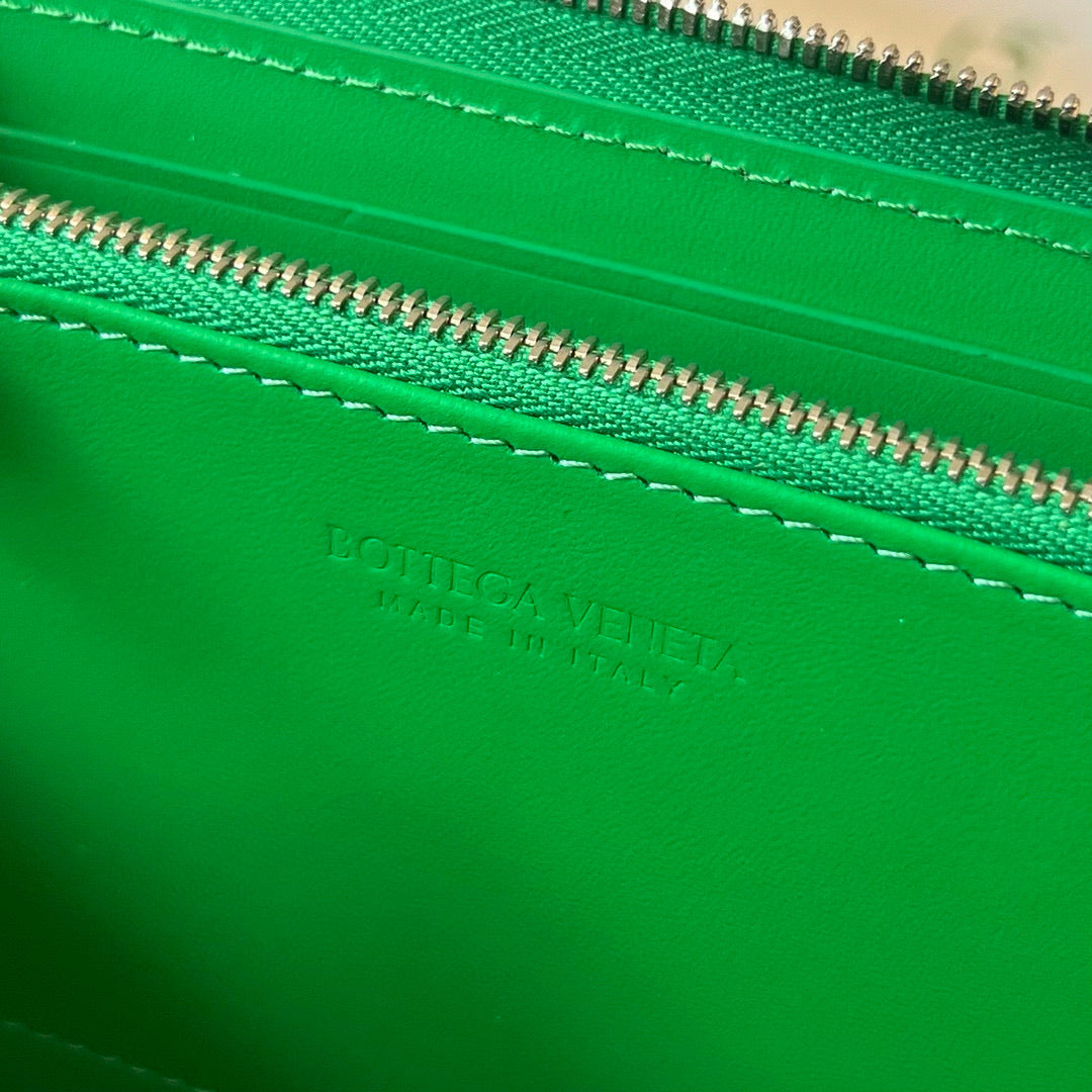Bottega Veneta Long Zipped Wallet
