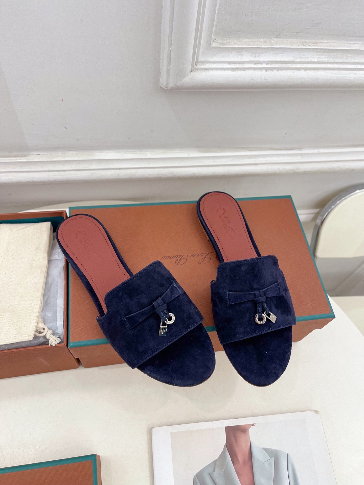 LP Sandals