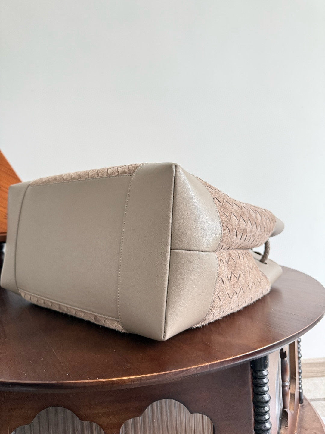 BV Andiamo Voyager Suede Tote Bag 43x39x20cm