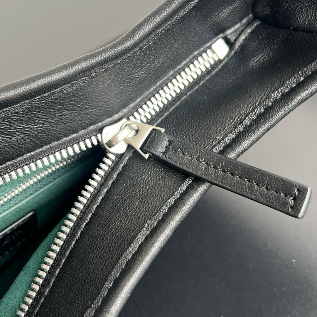 BV Woven 27x17x2.5CM