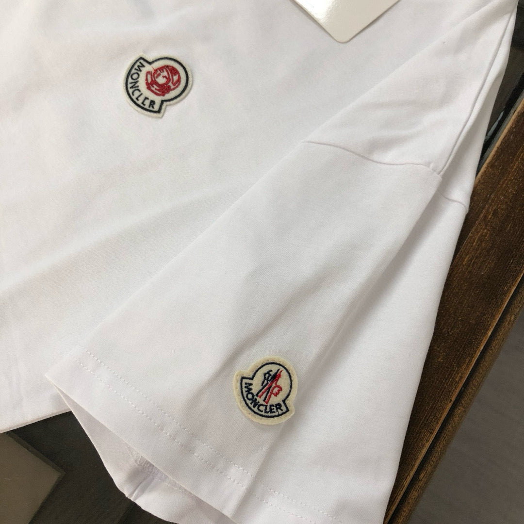 Moncler T-shirt