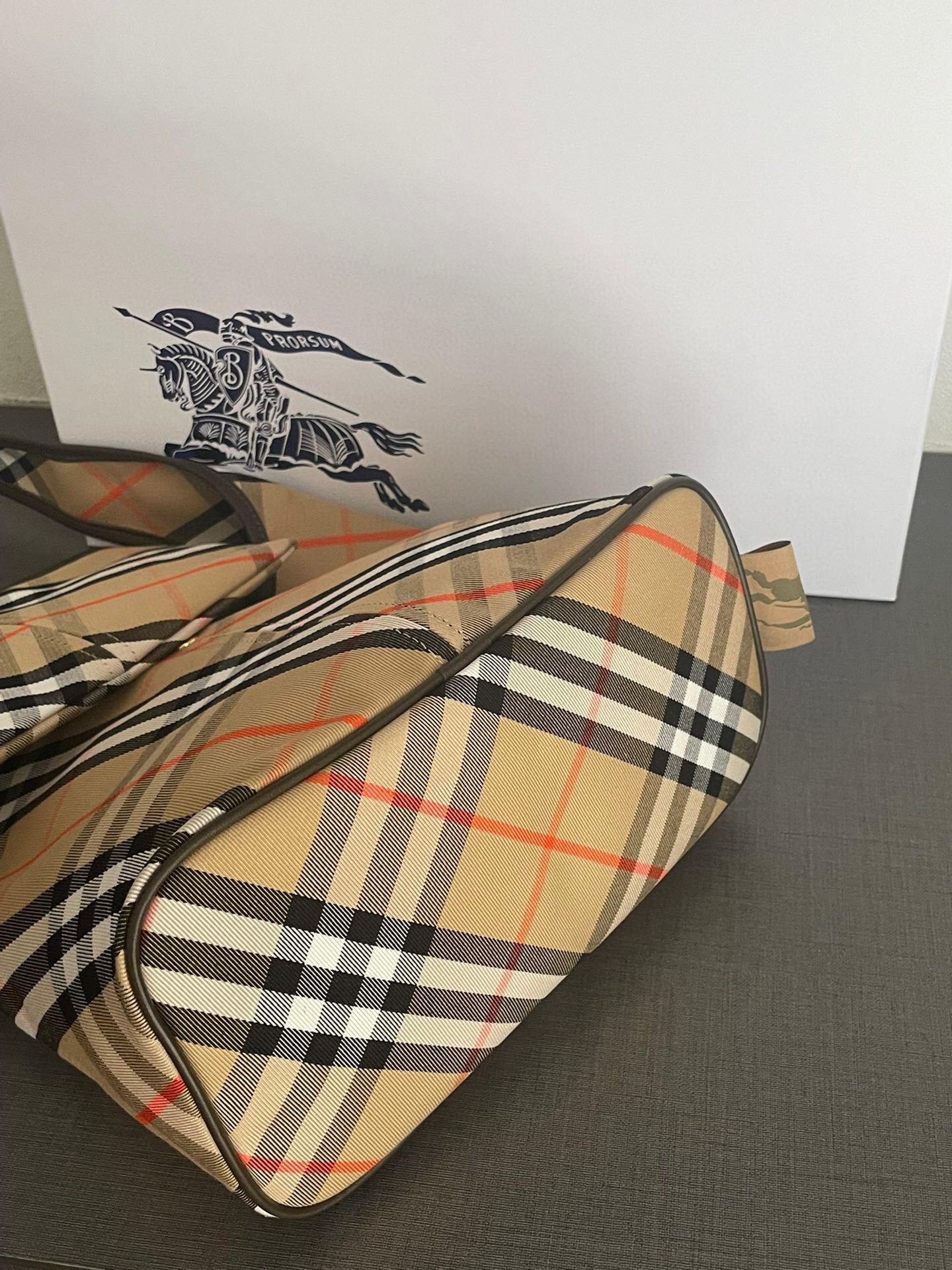 Burberry Tote