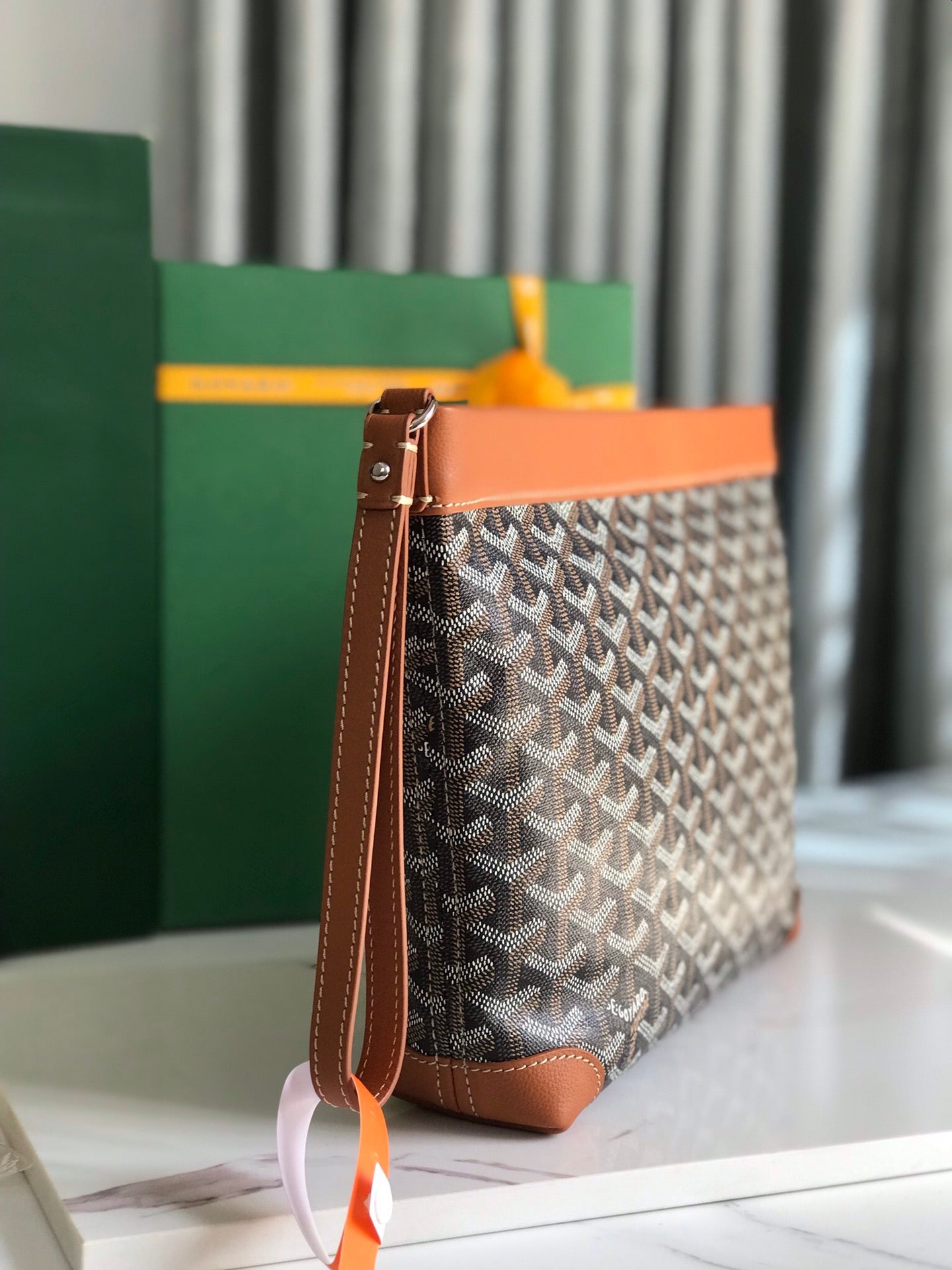 Goyard Conti