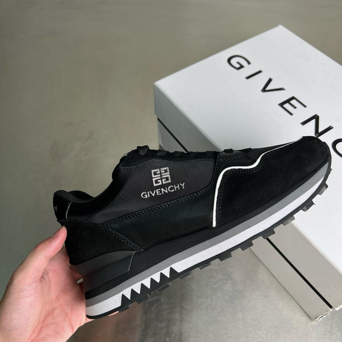 Givenchy Sneakers