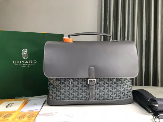 Goyard Messenger Bag 38x26x8cm