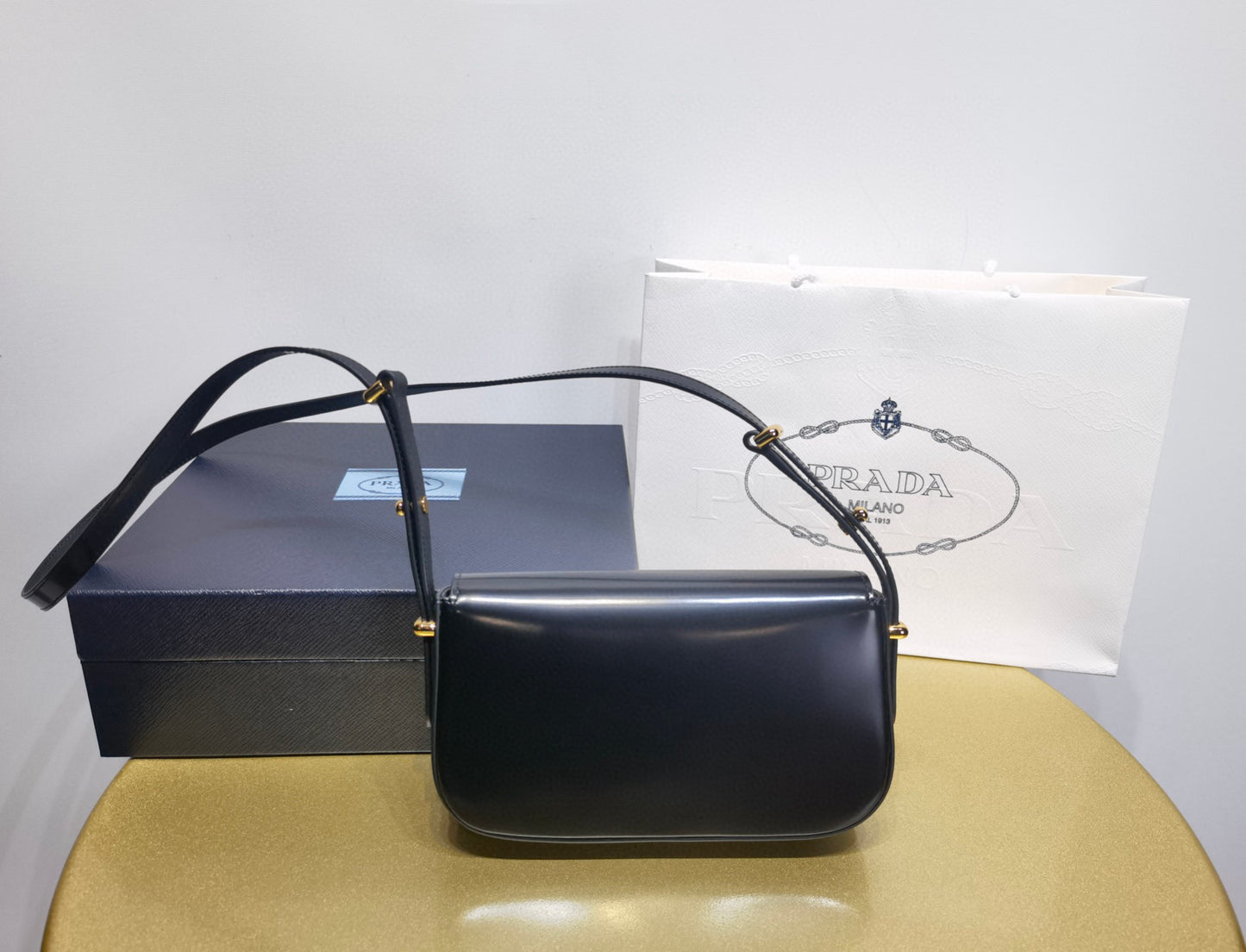 Prada Shoulder Bag 24x11x4cm
