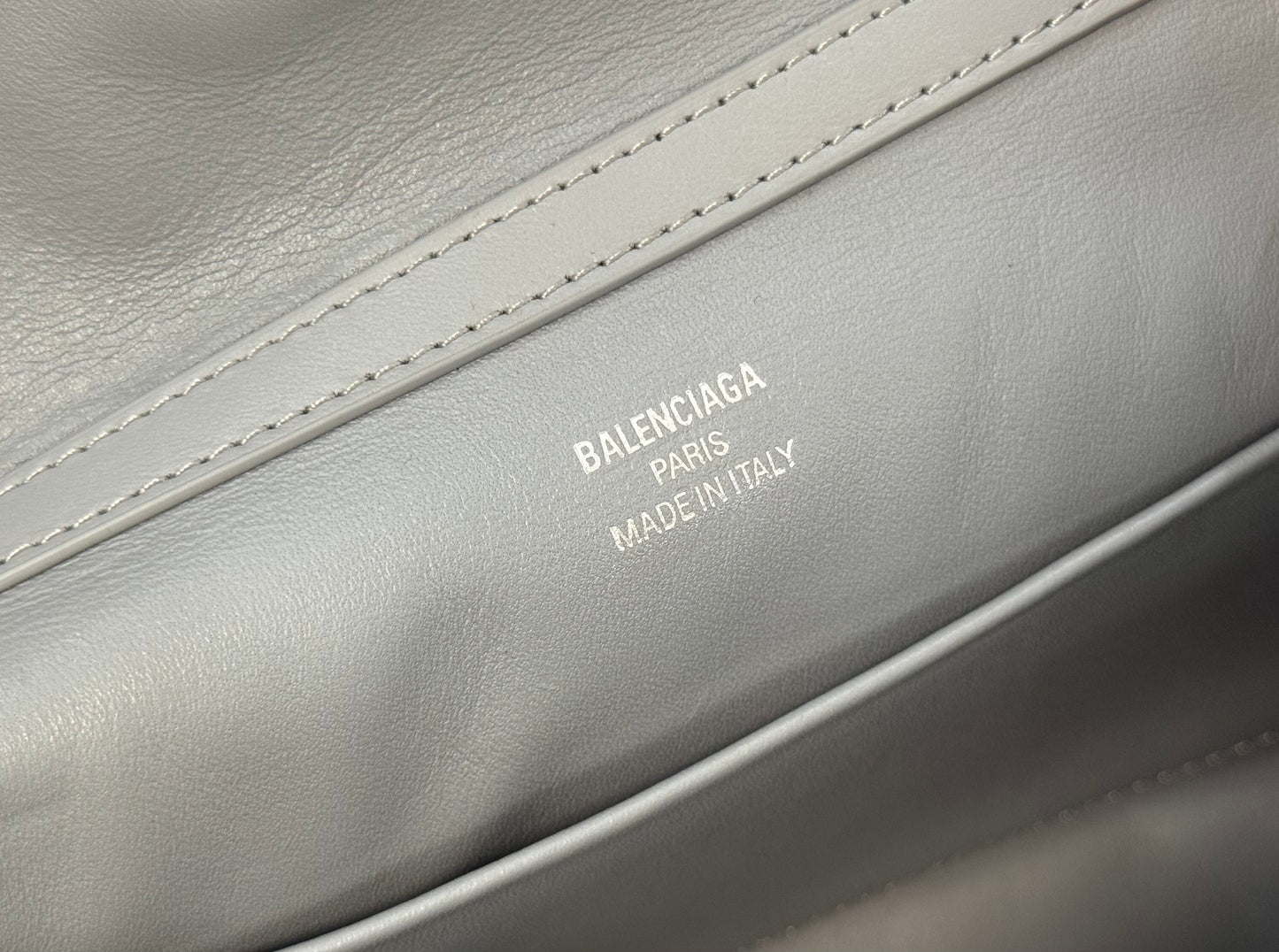Balenciaga Rodeo Handbag 22x9.9x8.3cm