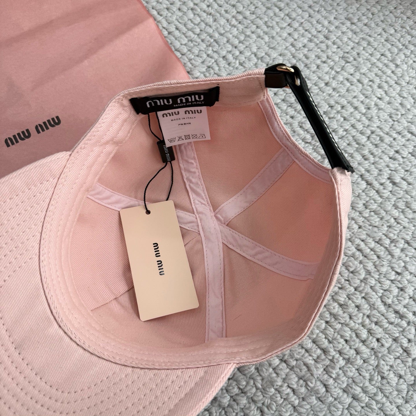 Miu Miu Caps