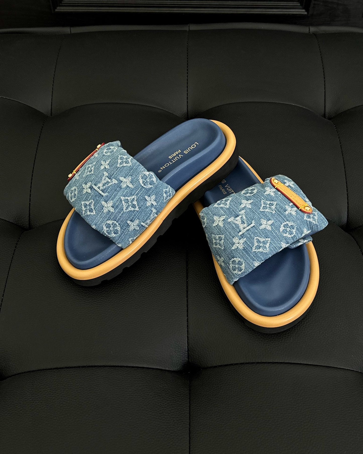 Lv Sandals