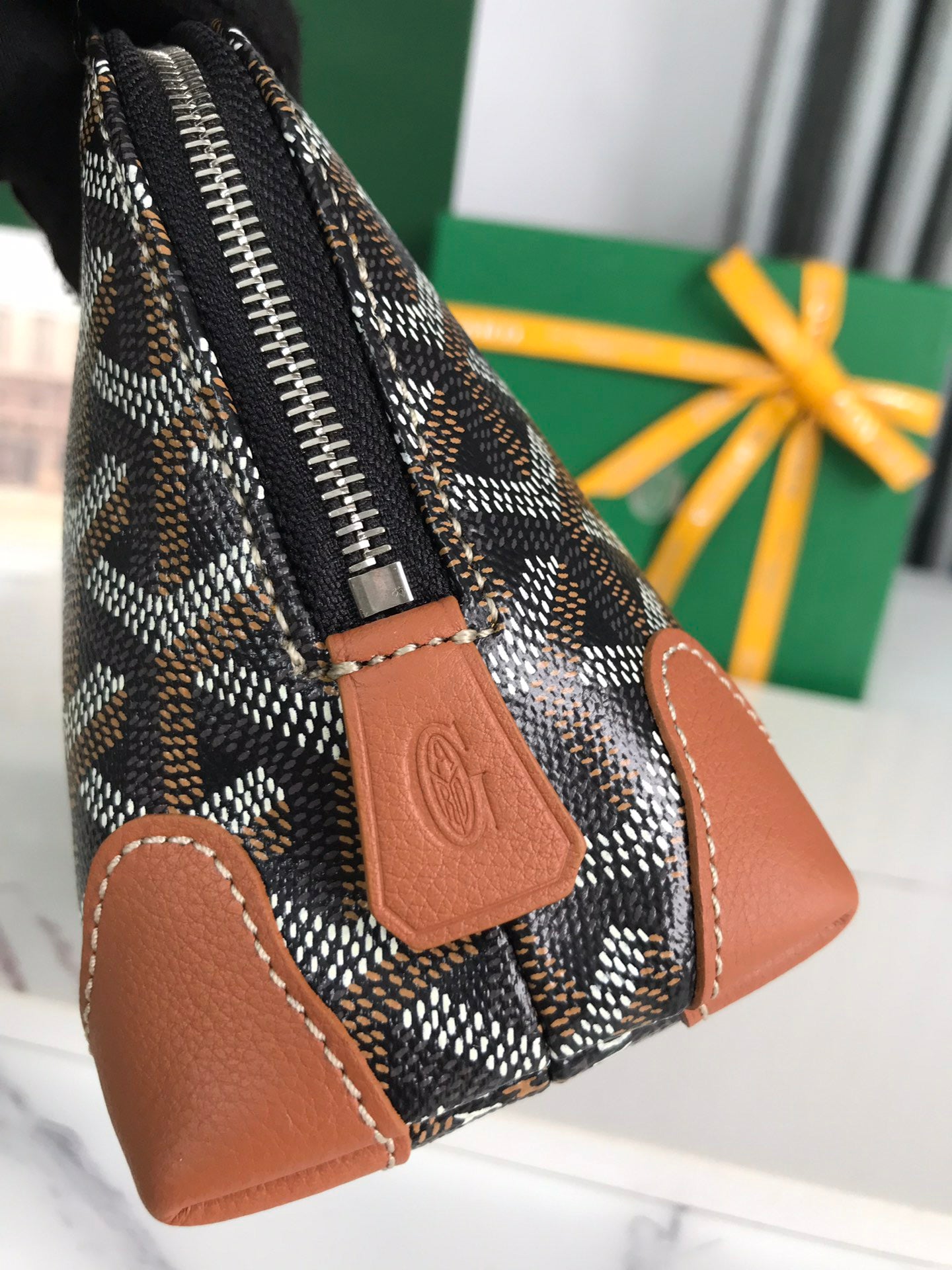 Goyard Pouch