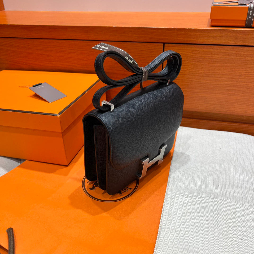 Hermes Constance 19