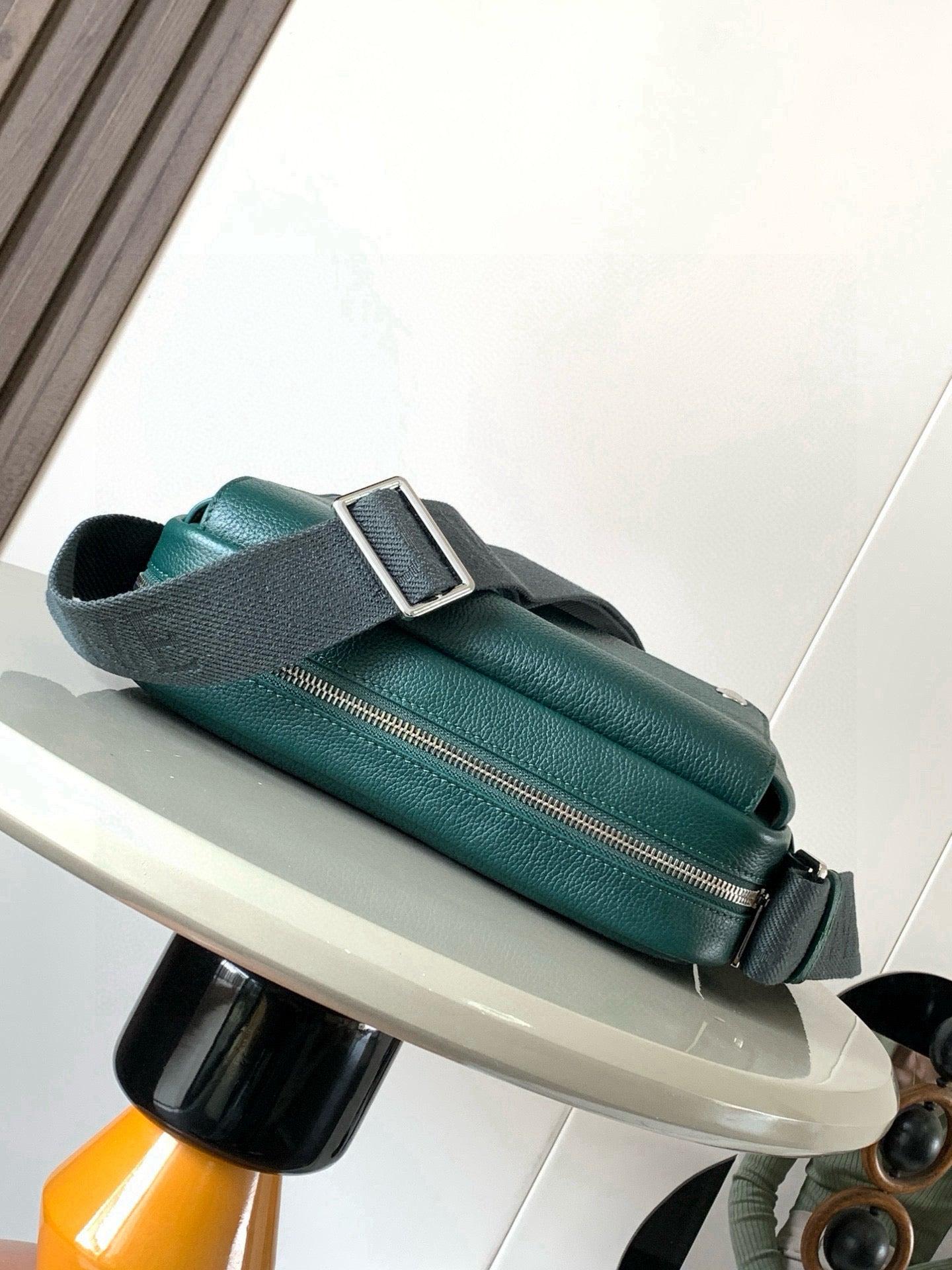 Loewe Messenger Bag 23x18x9CM