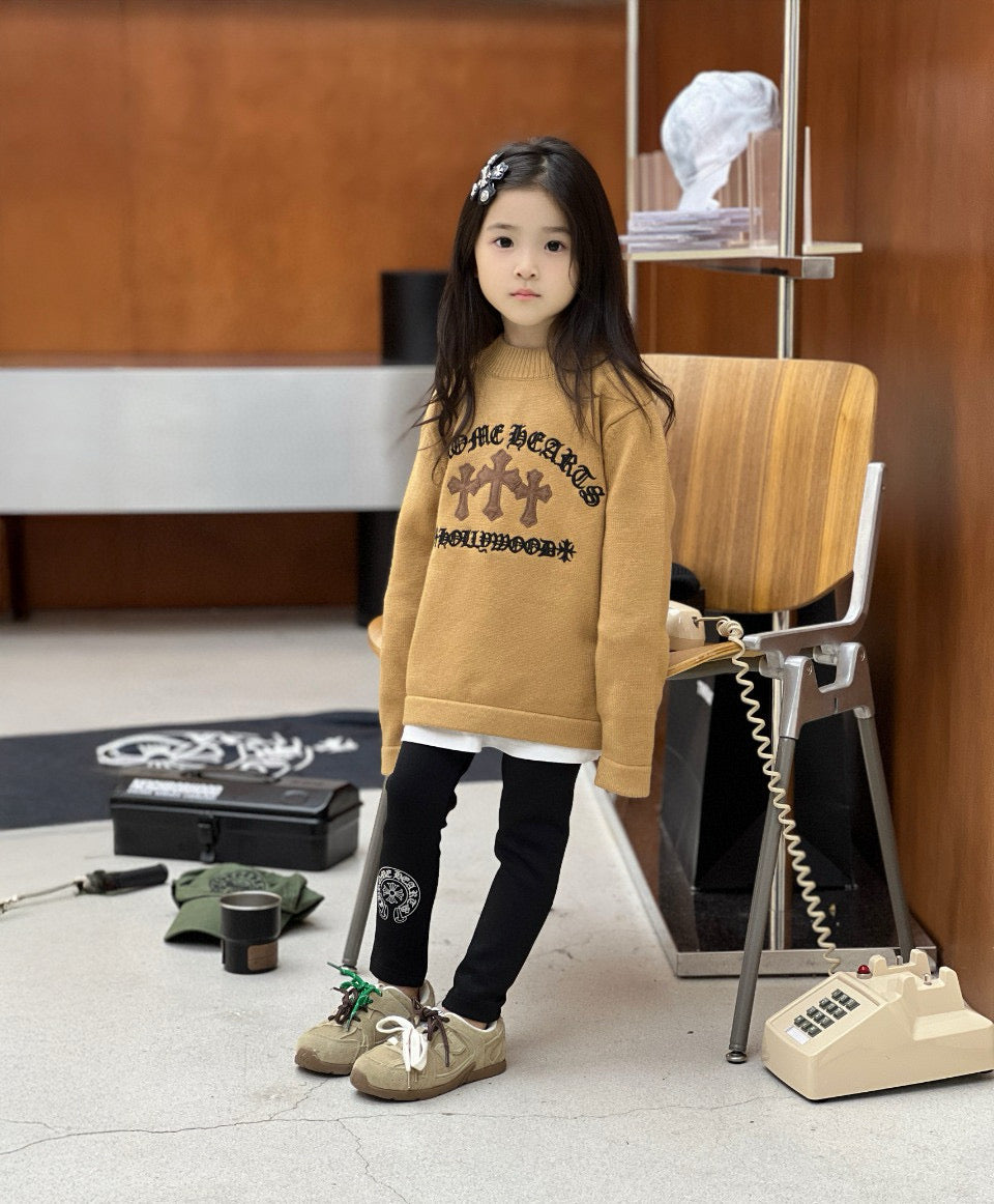 CH Sweater/Long Pant Set