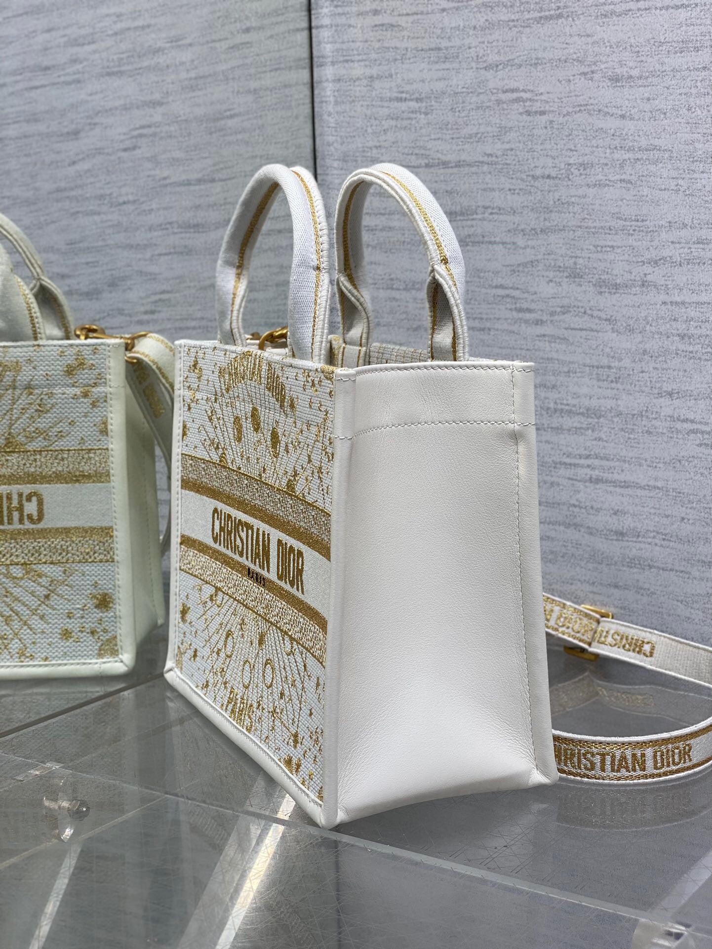 Dior Tote  26x12x21cm