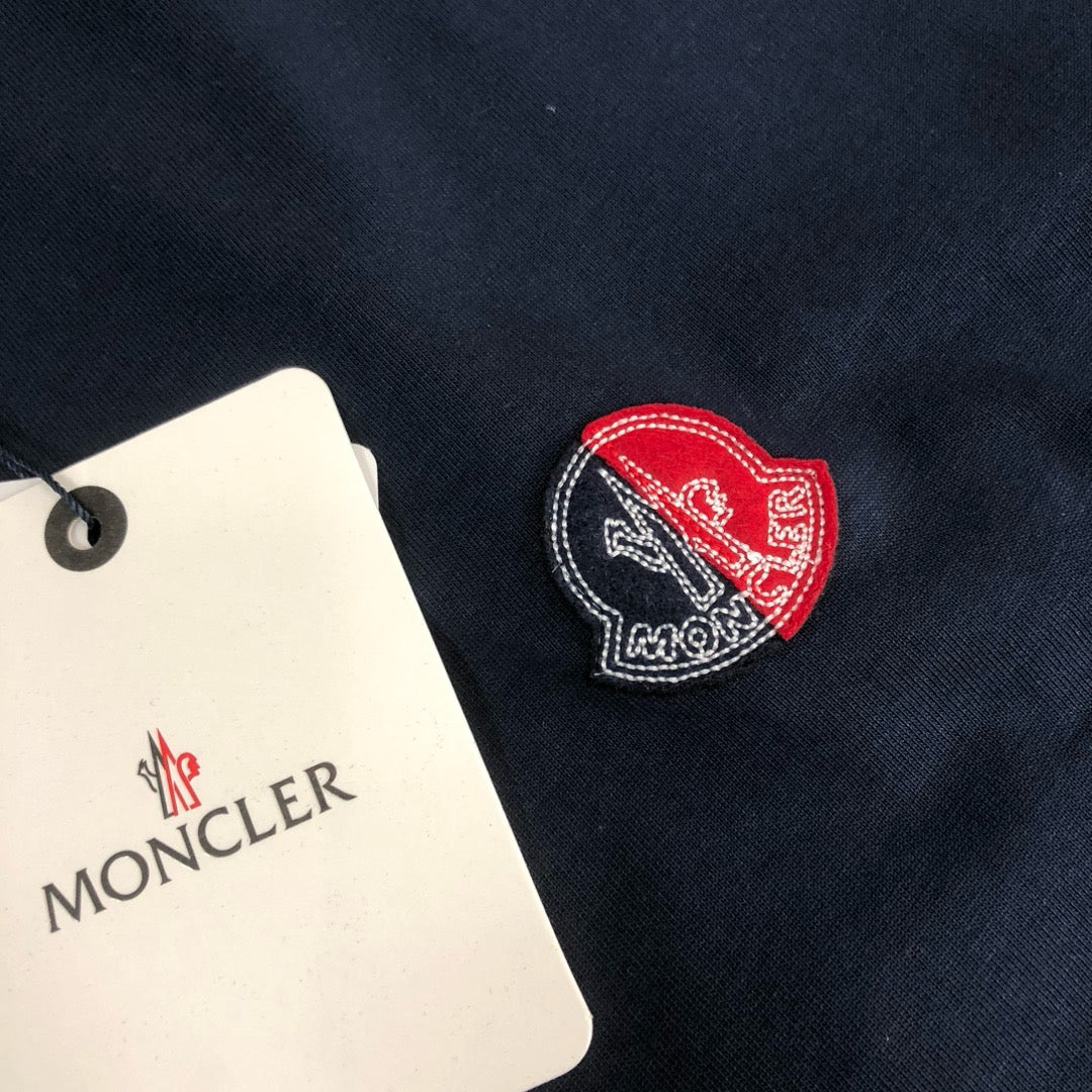 Moncler T-shirt