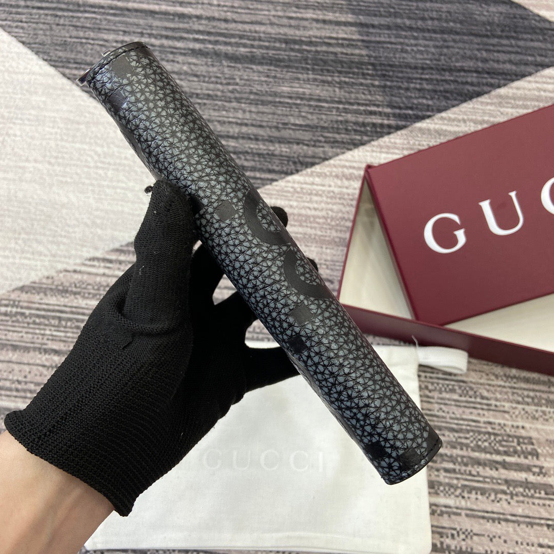 Gucci Long Zipped Wallet