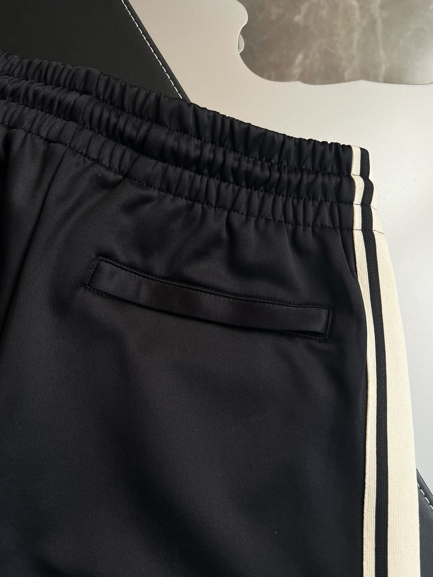 Celine Jogger